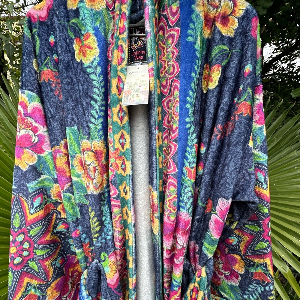 NEW - 💖 Johnny Was Luxury Cozy Sherpa Robe ! MOTHERS DAY GIFTS